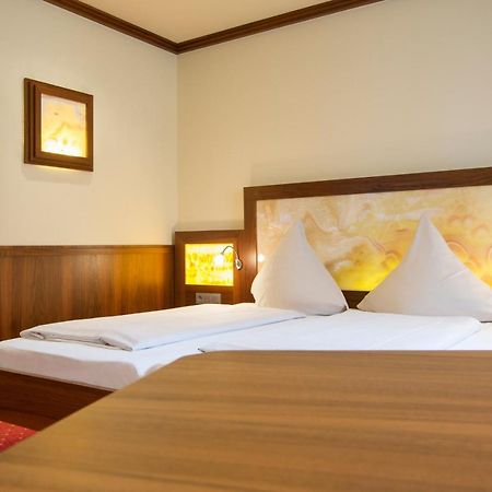 Hotel Petershof คอนสตานซ์ ภายนอก รูปภาพ