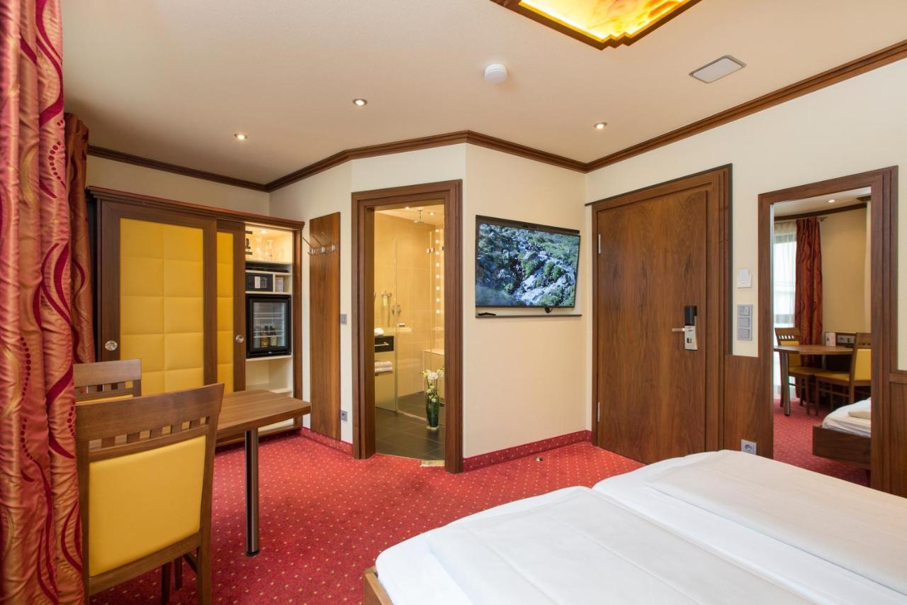 Hotel Petershof คอนสตานซ์ ภายนอก รูปภาพ